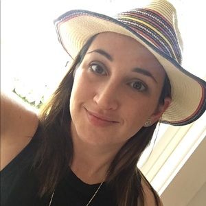 💋MEET YOUR SELLER 💋